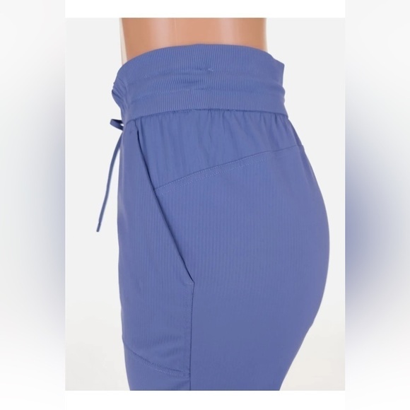 Lululemon Beyond the Studio Crop Water Drop Blue High Waisted Women's 6 - Picture 6 of 9